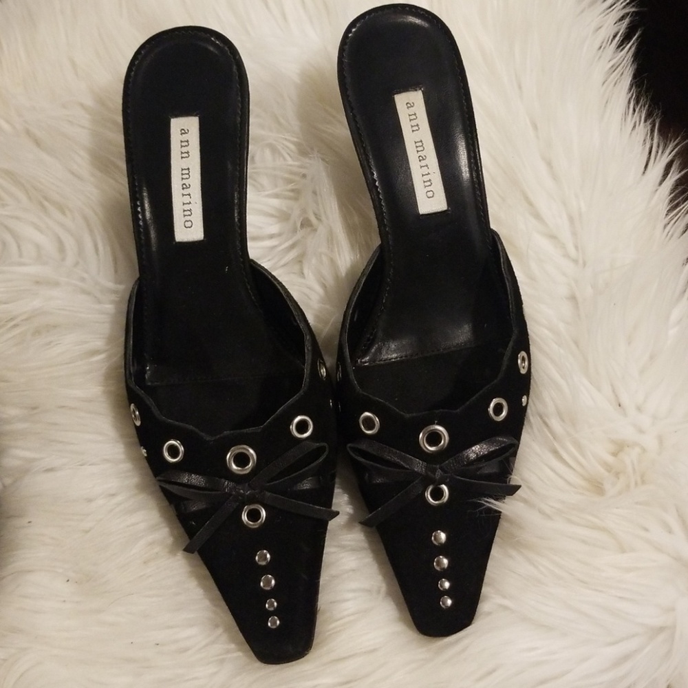 Women black shoes